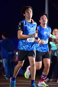 BIB: 700, 43073, 365
                            <button type="button" onclick="openModal(20601173)" class="btn btn-primary btn-sm float-right btn-popup" data-toggle="modal" data-target=".modal-high-quality">
                        <i class="fas fa-shopping-cart"></i> Add to Cart
                    </button>
                                            <button type="button" onclick="isThisMe(20601173, true)" class="btn btn-success btn-sm float-right btn-popup btn-isme hidden" data-toggle="tooltip" data-placement="bottom" title="นี่คือรูปของคุณใช่ไหม คลิกที่นี่เพื่อเอาเข้าอัลบั้ม">
                        <i class="fas fa-plus"></i> Add to album
                    </button>
                    <button type="button" onclick="isThisMe(20601173, false)" class="btn btn-warning btn-sm float-right btn-popup btn-isnotme hidden">
                        <i class="fas fa-ban"></i> Remove from album
                    </button>